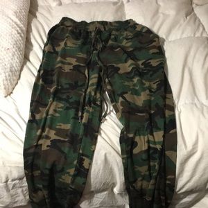 Women’s Camouflage Pants